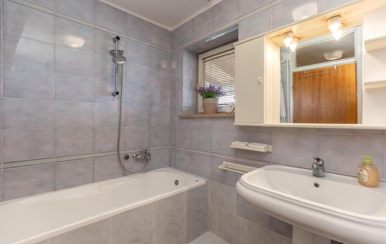 Rina B4 Apartment Porec Exterior photo