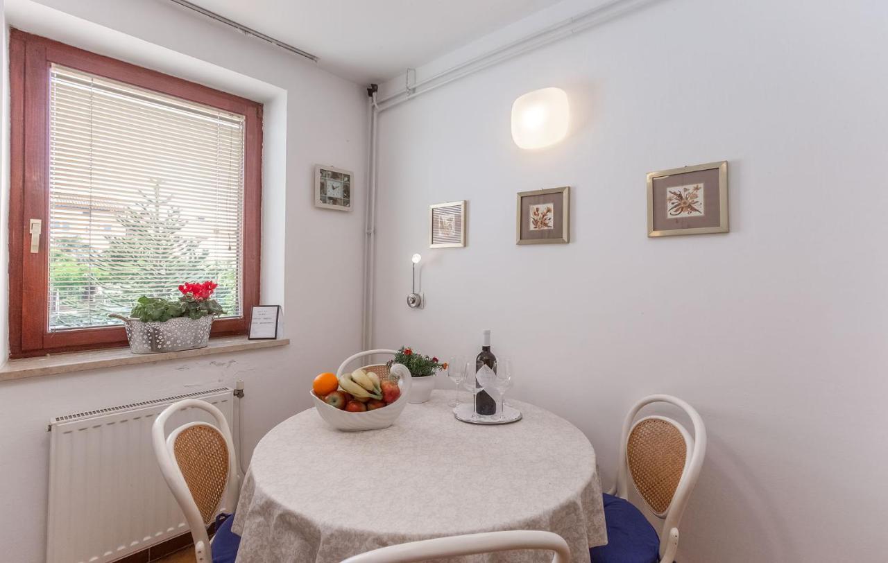 Rina B4 Apartment Porec Exterior photo